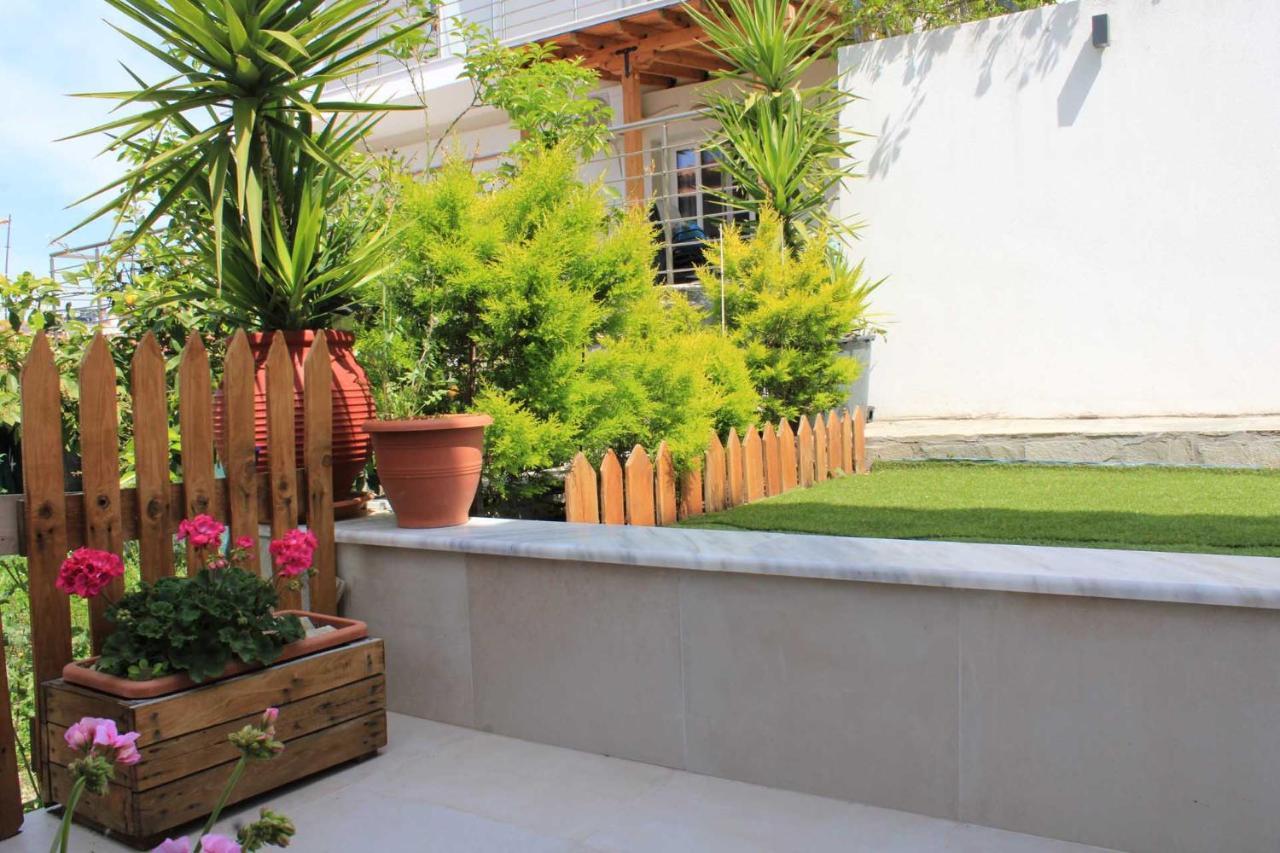 My Place Luxury Apartments Néos Marmarás Exterior foto